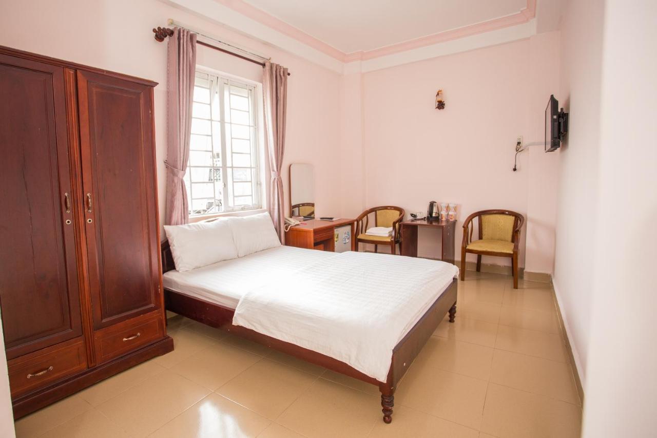 Ngoc Mai Phu Hotel Dalat Exterior photo